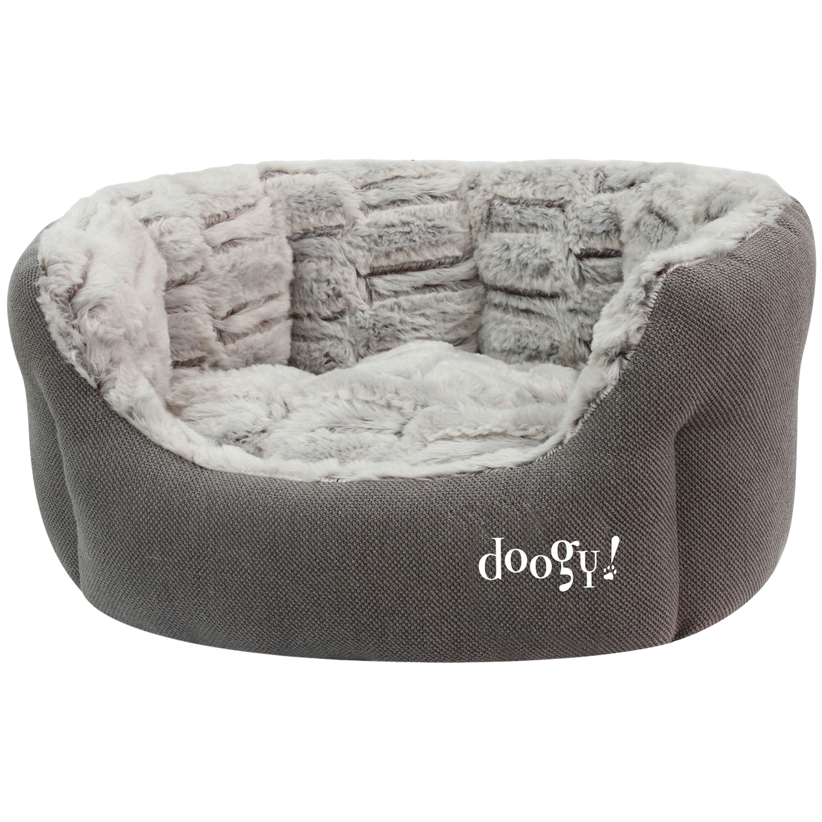 Soft oval basket with faux fur