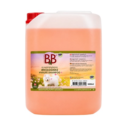 Gentle organic almond oil shampoo for puppies
