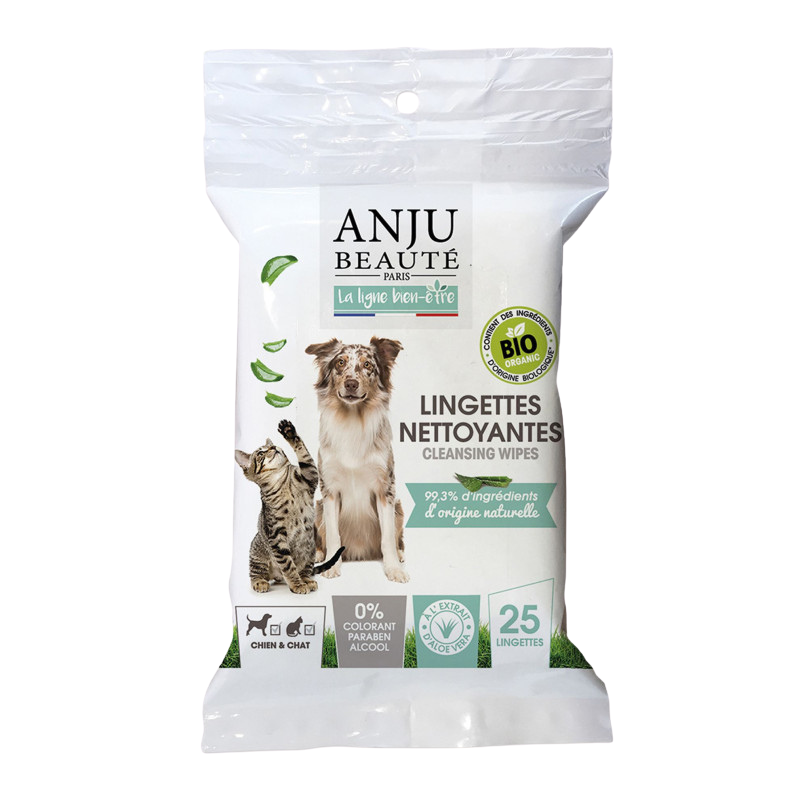 Organic cleansing wipes with aloe vera for dogs and cats